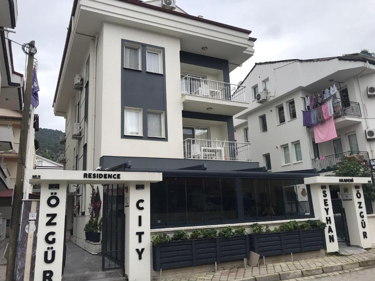 Ozgur Apart Otel *
